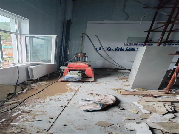 坡头地基基础下沉墙体裂缝加固注浆顶升施工